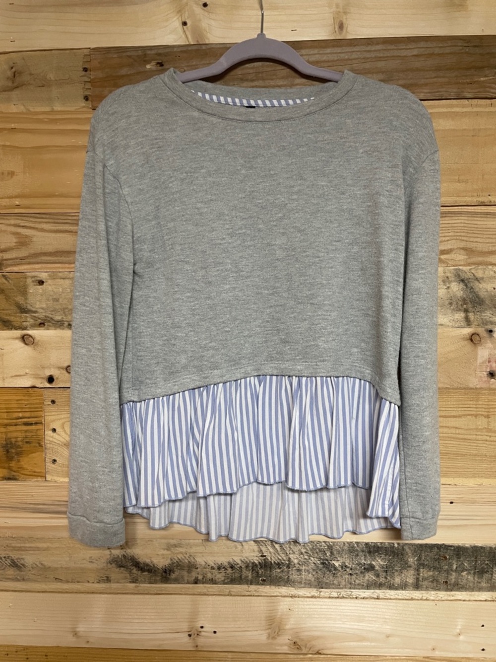 Massini size Small Gray Soft Sweatshirt with Blue & White Striped Ruffle Hem